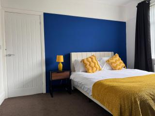 City Centre-4 Br-Sleeps 7-Garden-Free Parking - Newcastle upon Tyne - 0