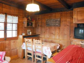 Chalet 3* cosy aux Gets, Wi-Fi, 450m télécabine, 2 chambres, parking privé, balcon sud/est - FR-1-671-40 - Les Gets - 4