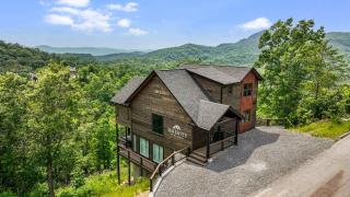 Heated Pool - Incredible Sunsets - Designed 4 FUN - Sevierville - 0