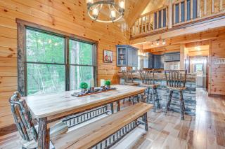 15 Mi to Hocking Hills Secluded Cabin with Hot Tub - Logan - 6