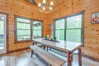 15 Mi to Hocking Hills Secluded Cabin with Hot Tub - Logan - 5