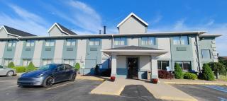 Quality Inn & Suites - Benton Harbor - 0