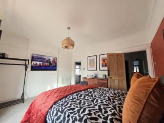 Park House 3 Bed Contractors welcome SKY TV Every Room Cambridge Mews - Great Coates - 6
