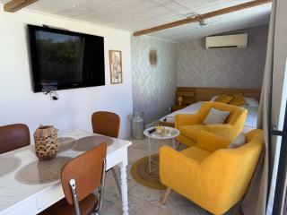 Charmant studio pour 2 personnes avec piscine Idéal pour une escapade relaxante - Uchaux - 4