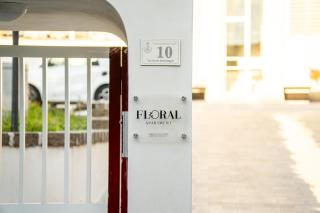 Floral Apartment - 7