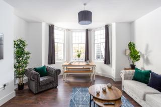 Stylish & Modern Home by the Sea Near Three Shells - Southend-on-Sea - 7
