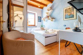 Elegant Colorful Apartment - Verona Apartments - Verona - 8