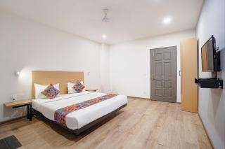 FabHotel Royale 49 - Noida - 3