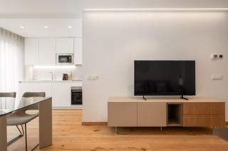 Elegance & comfort in Chamberi- 1C - 2