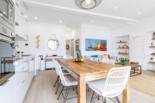 Sunlight Properties - Archibald - Nice Port area, 2 Bedrooms, stunning holiday rental apartment with balcony & parking - Nice - 2
