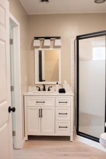 Junior's Suite at JS Hubbs Guest House - Hammondsport - 9