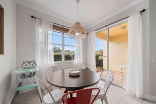 W483- Magic Haven Townhome - 2