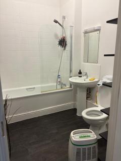 Borehamwood Apartment - Borehamwood - 2