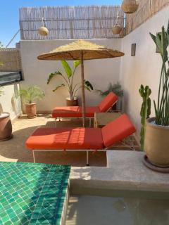 Ravissant Riad avec 4 suites et une belle terrasse avec bassin sur le toit - Marrakesch - 9