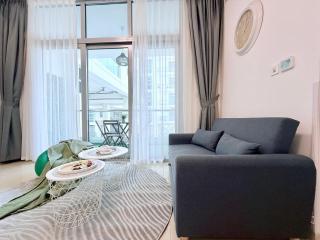 LivWithUs-Studio in One BR Setup, Dubai Marina - 0