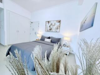 LivWithUs-Studio in One BR Setup, Dubai Marina - 9