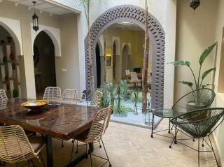 Ravissant Riad avec 4 suites et une belle terrasse avec bassin sur le toit - Marrakesch - 1
