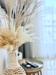 LivWithUs-Studio in One BR Setup, Dubai Marina - 2