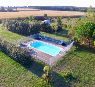 Les Roulottes-Gîtes de la Ferme de l'Autruche Dromoise - Livron-sur-Drôme - 0