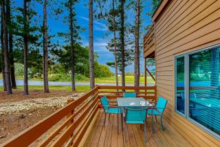 Knotty Pines - 8