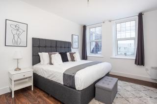Stylish & Modern Home by the Sea Near Three Shells - Southend-on-Sea - 0