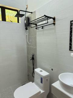 NitaDinn Guest House - Kampong Ru Sepuloh - 8