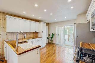 Glacier Groove Getaway A - 1