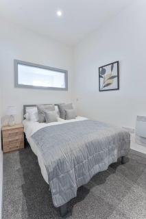 Cosy & Bright 1 Bedroom Budget Apartment in Dudley - Dudley - 2