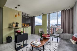 Apartamentos Oslo Tesoro by HOUSY HOST - Medellín - 0
