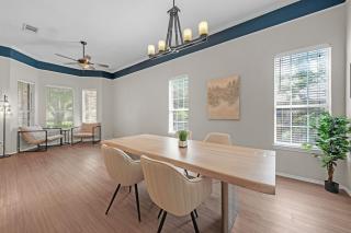 Modern 4BR Gem Chic Comfort in Austin home - Austin - 8