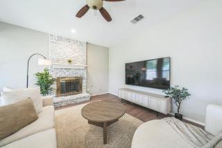 Modern 4BR Gem Chic Comfort in Austin home - Austin - 4