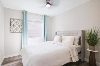 Luxury 4BR Retreat 10 Mins to Downtown & Lake - Mesquite - 1