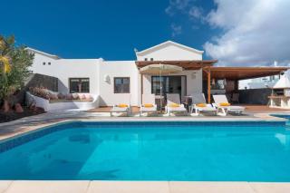Villa Nueva - Playa Blanca - 0