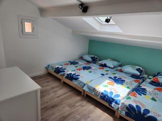 Maison de charme avec terrain de pétanque - 3