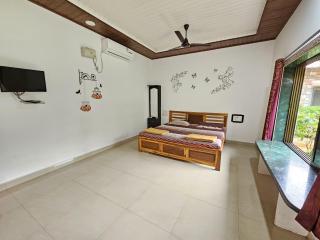Daksh Holiday Home - Alibaug - 1