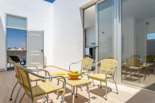 Pure Relax Vacation Home - Large terrace and Solarium By Lanzarote Vacation Homes - 2
