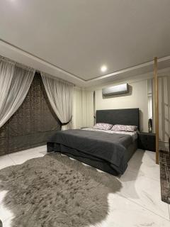 Opal Luxury Apartment - Lahore - 0