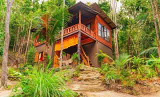 Romantic Treehouse w/ Boho Balcony + Fast Wifi - Ban Nok - 0