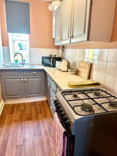 Gensing Garden Apartment - Hollington - 8