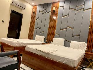 Elegant Guest House Karachi - 4