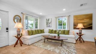 Serene El Cid Retreat - West Palm Beach - 4