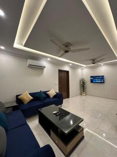 Eiffel Embrace 1 BHK - Lahore - 4