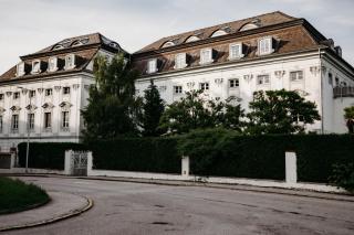 FREE Parking, Nespresso, Netflix - Wels - 5