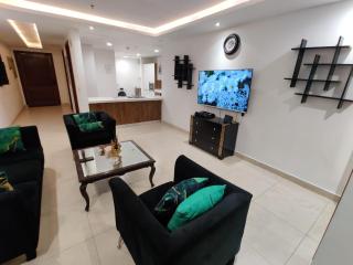 Modern ONE Bedroom Apartments in Gold Crest Mall With Al Fateh Store - Dargai - 8