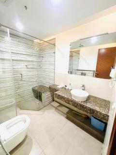 Modern ONE Bedroom Apartments in Gold Crest Mall With Al Fateh Store - Dargai - 1