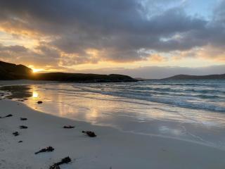 WRONG Tarasaigh House - Luskentyre - 3