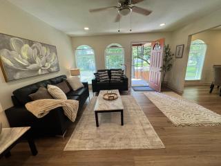 R&R Upscale Rental - Houston - 9