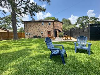 R&R Upscale Rental - Houston - 1