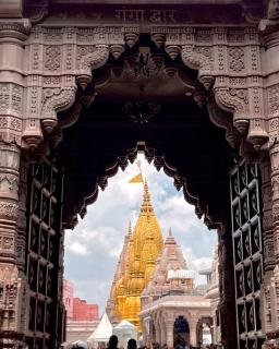 HOTEL SHIVAYY MAJESTIC 3 km from kashi vishwanath temple - Varanasi - 5