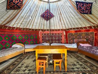 Travelers Guest House - Ölgiy - 6